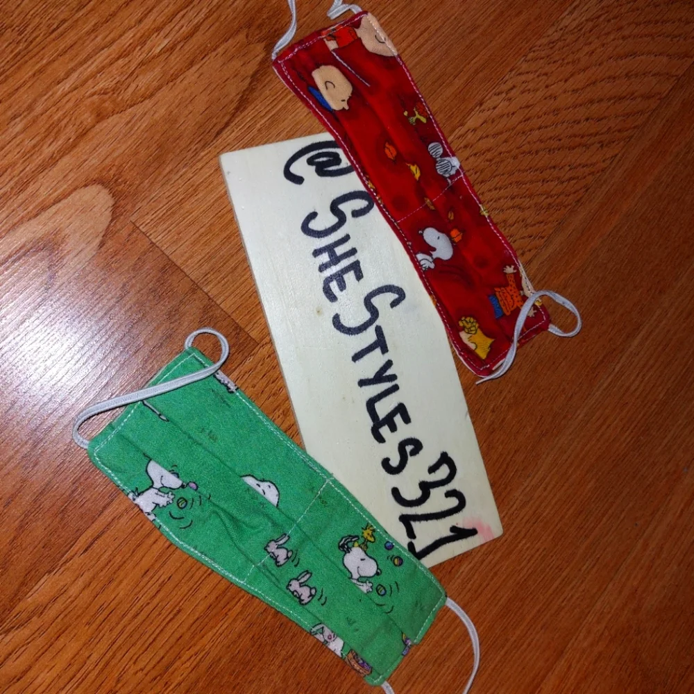 NEW Charlie Brown & Snoopy Toddler Face Mask